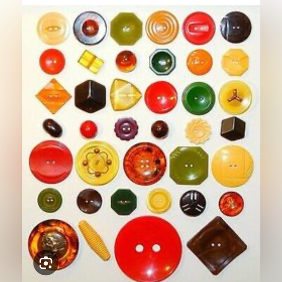 Vintage Oversized Bakelite Button Trio - Picture 5 of 5